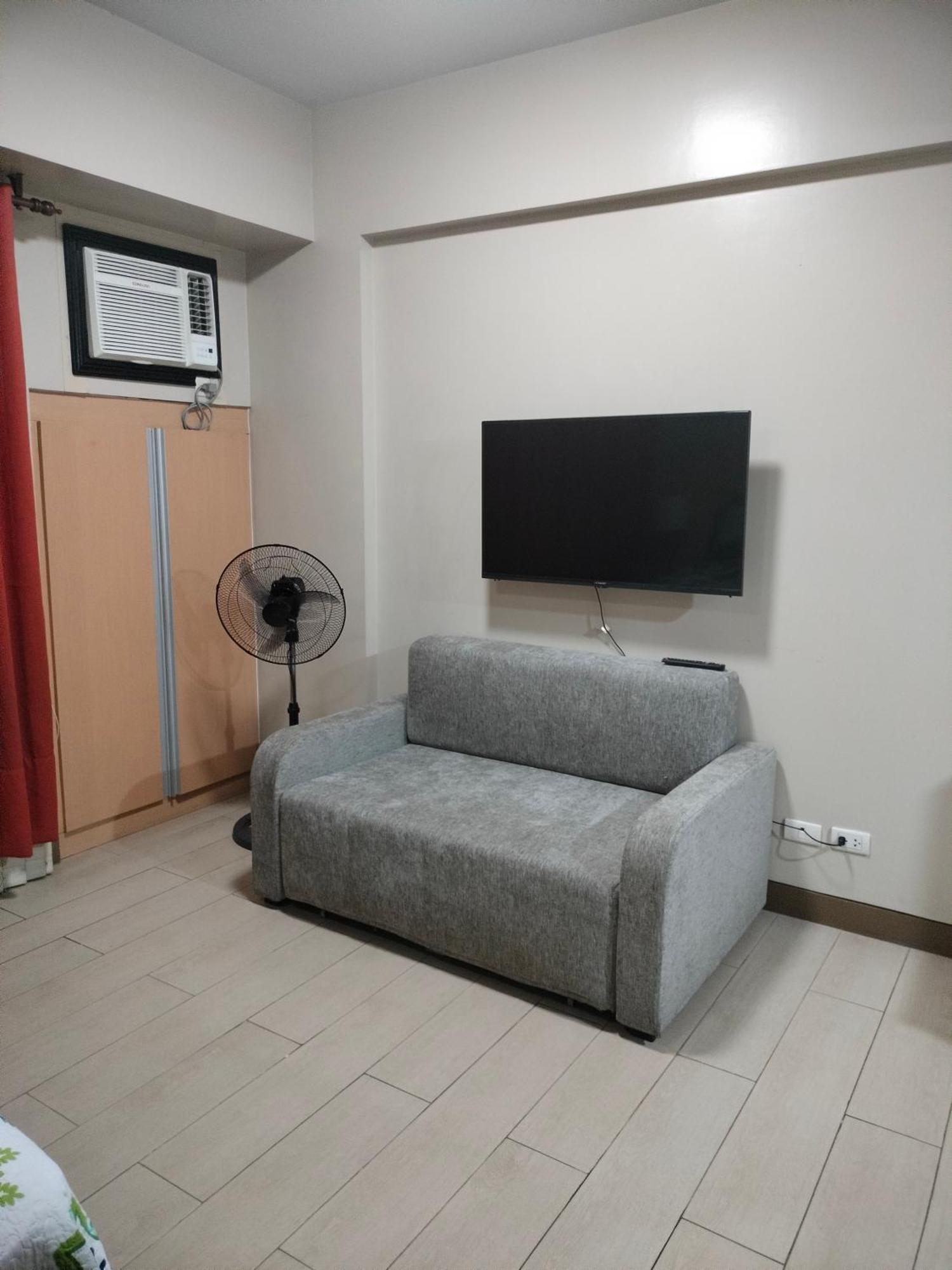 Condotel Near Airport Пасай Экстерьер фото